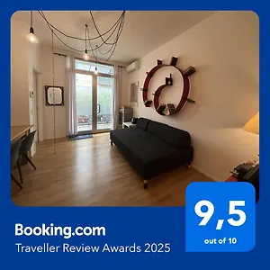 https://57-via-carlo-farini.it-lombardy.com