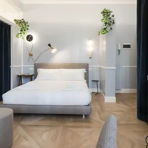 https://italianway-garigliano-4-flat.it-lombardy.com